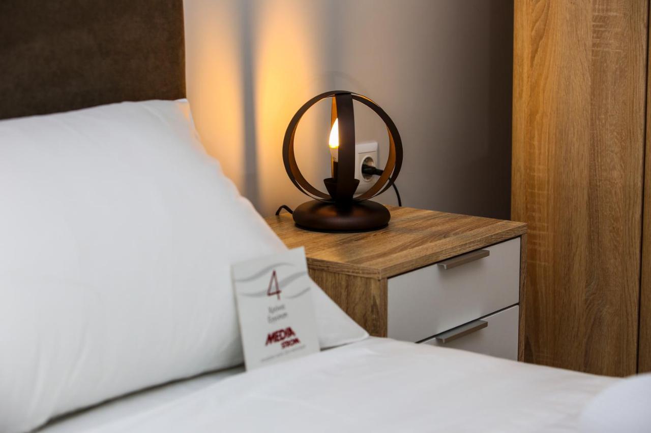 Stella Boutigue Rooms Néa Péramos 외부 사진